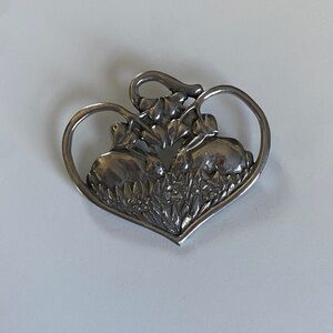 Seagull Pewter Heart Shaped Bunny Brooch